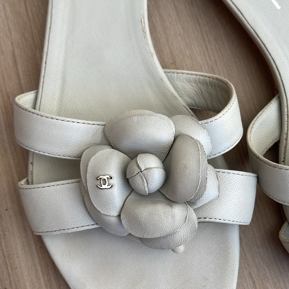 Authentic Chanel slide. Loved very much - Picture 7 of 7